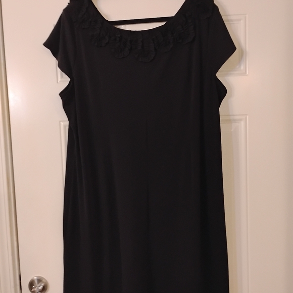 Studio AA Black Ruffled Top - Picture 2 of 3